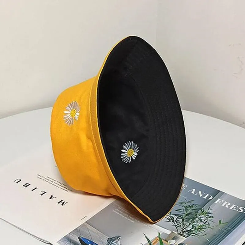 Little Daisies Double-Sided Bucket fishing Hats